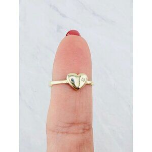 Exquisitely crafted in solid 10K yellow gold Size 8  Heart ring i